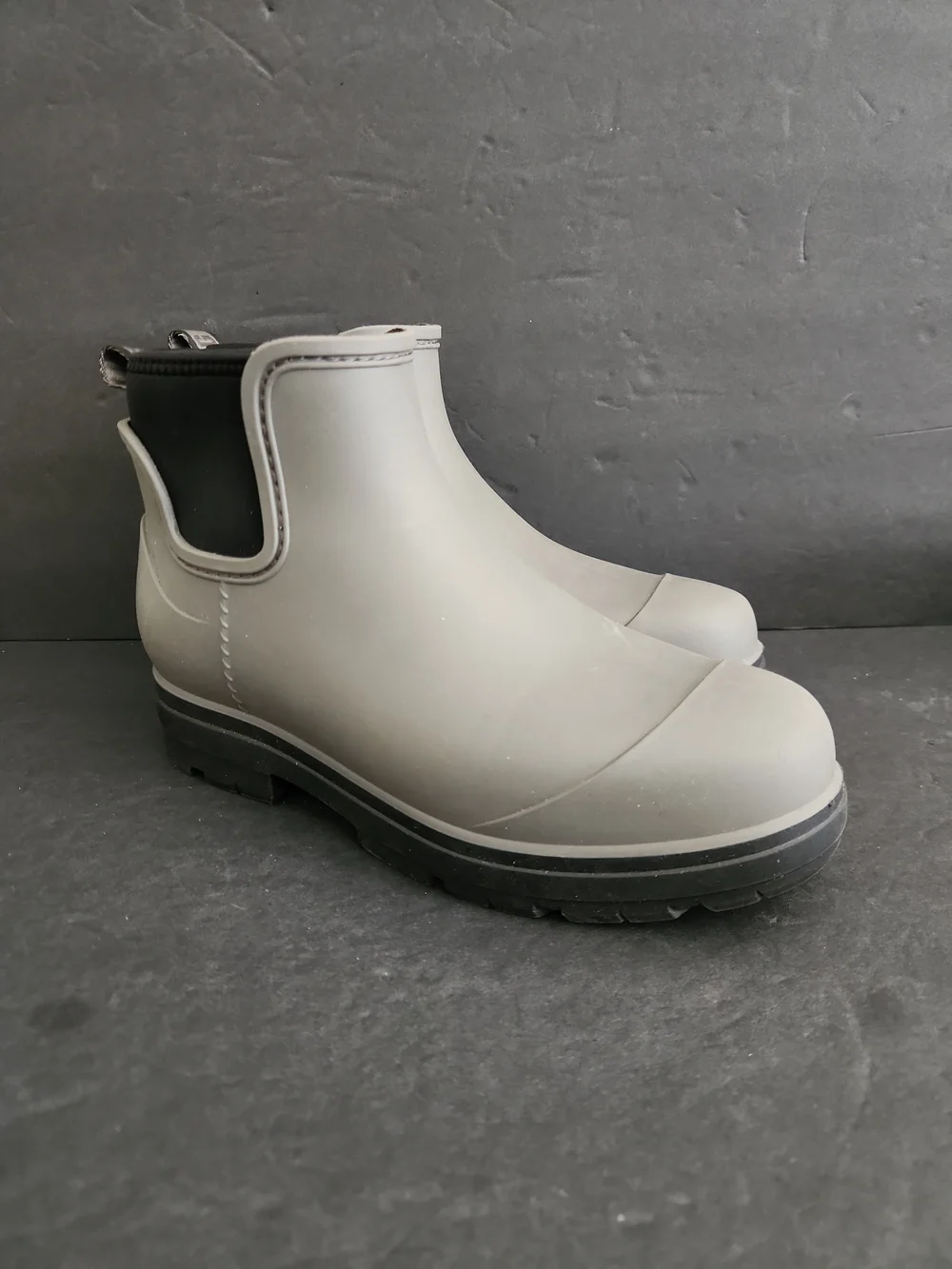 UGG stylish waterproof